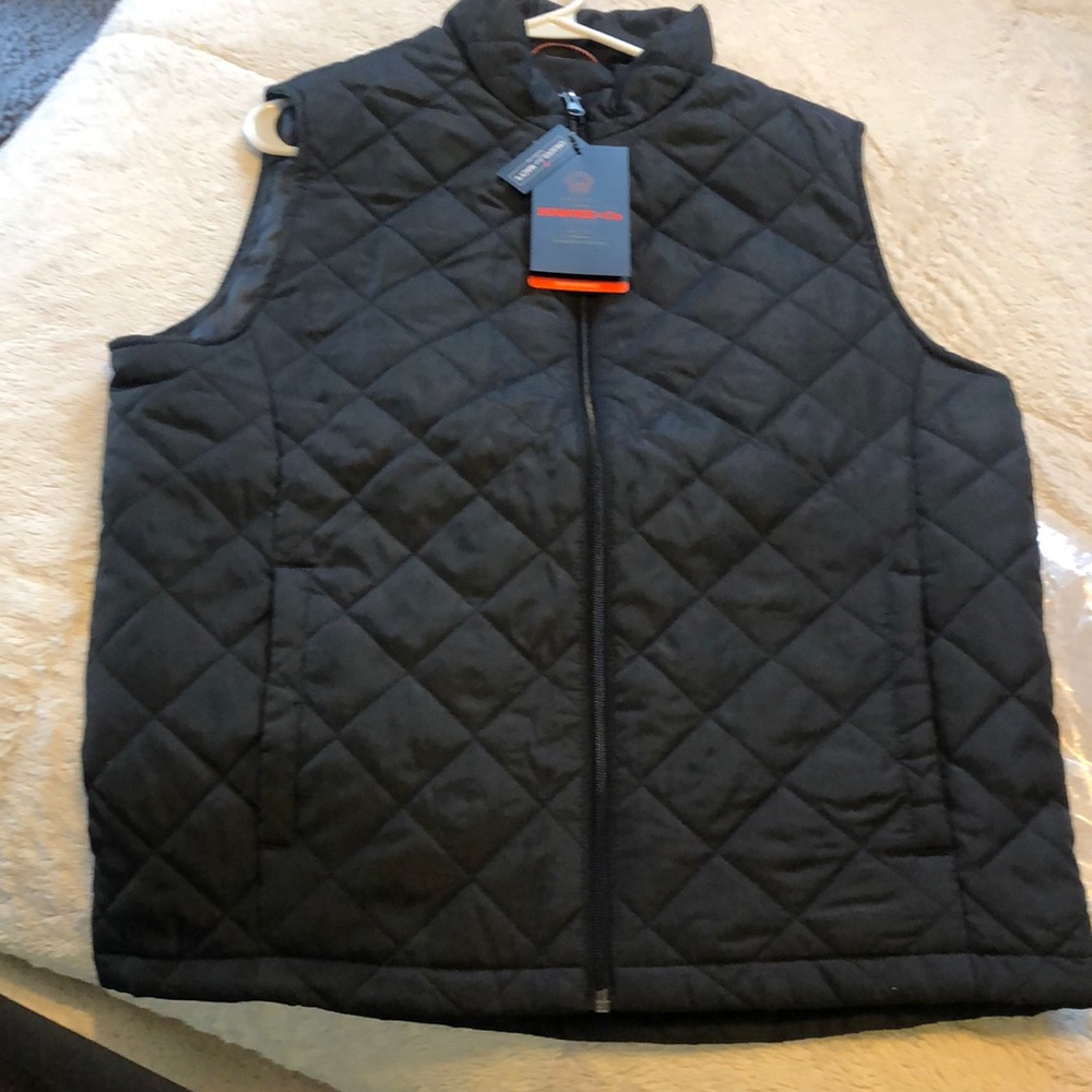 Hawke and Co vest